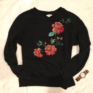 Rose Embroidered Sweatshirt